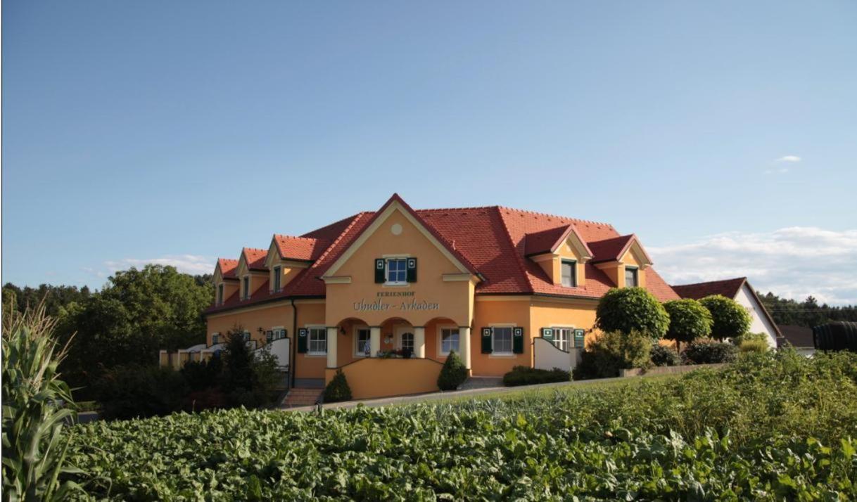 Ferienhof Uhudler-Arkaden Stegersbach Buitenkant foto